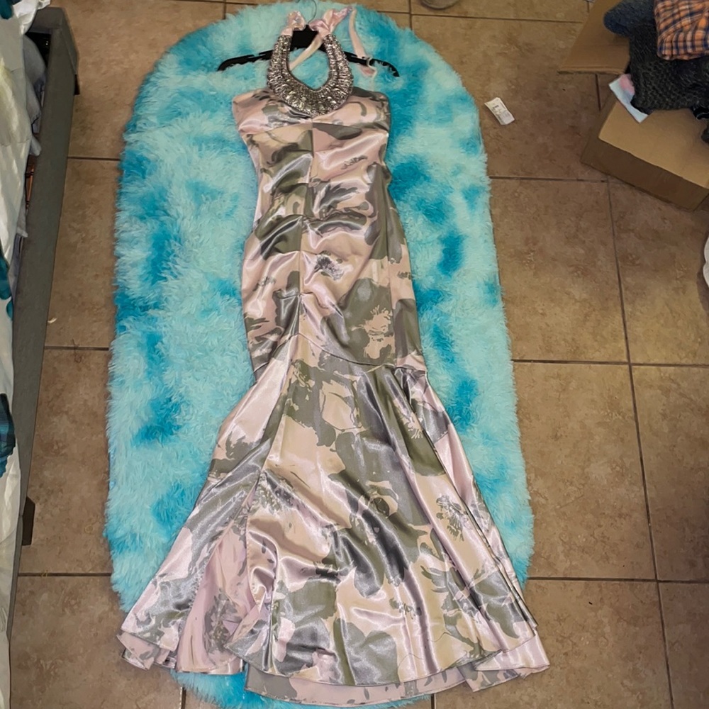 Prom / homecoming dress